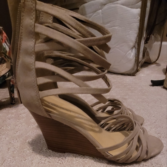 Strappy Platform Sandals - Picture 2 of 3